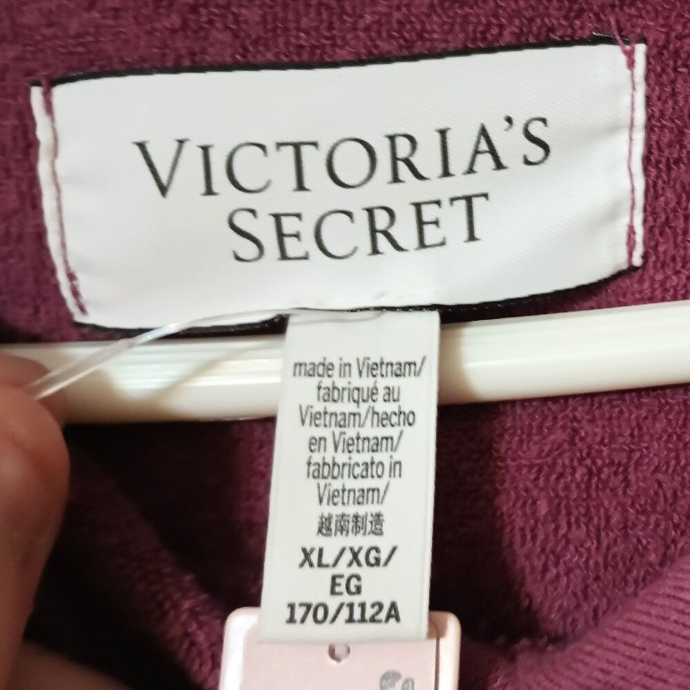 NWT ~ Victoria Secret Long Hooded Pullover Sweatshirt with Pockets  (Size:  XL) - Picture 6 of 7
